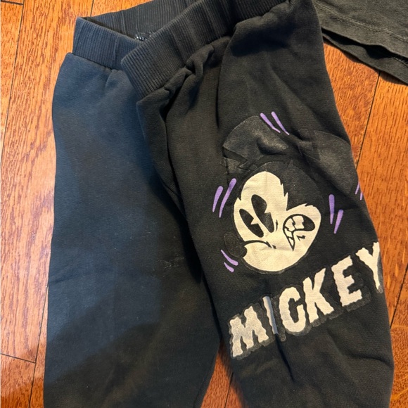 Zara Black and Purple Mickey Mouse jogger set - Picture 3 of 4
